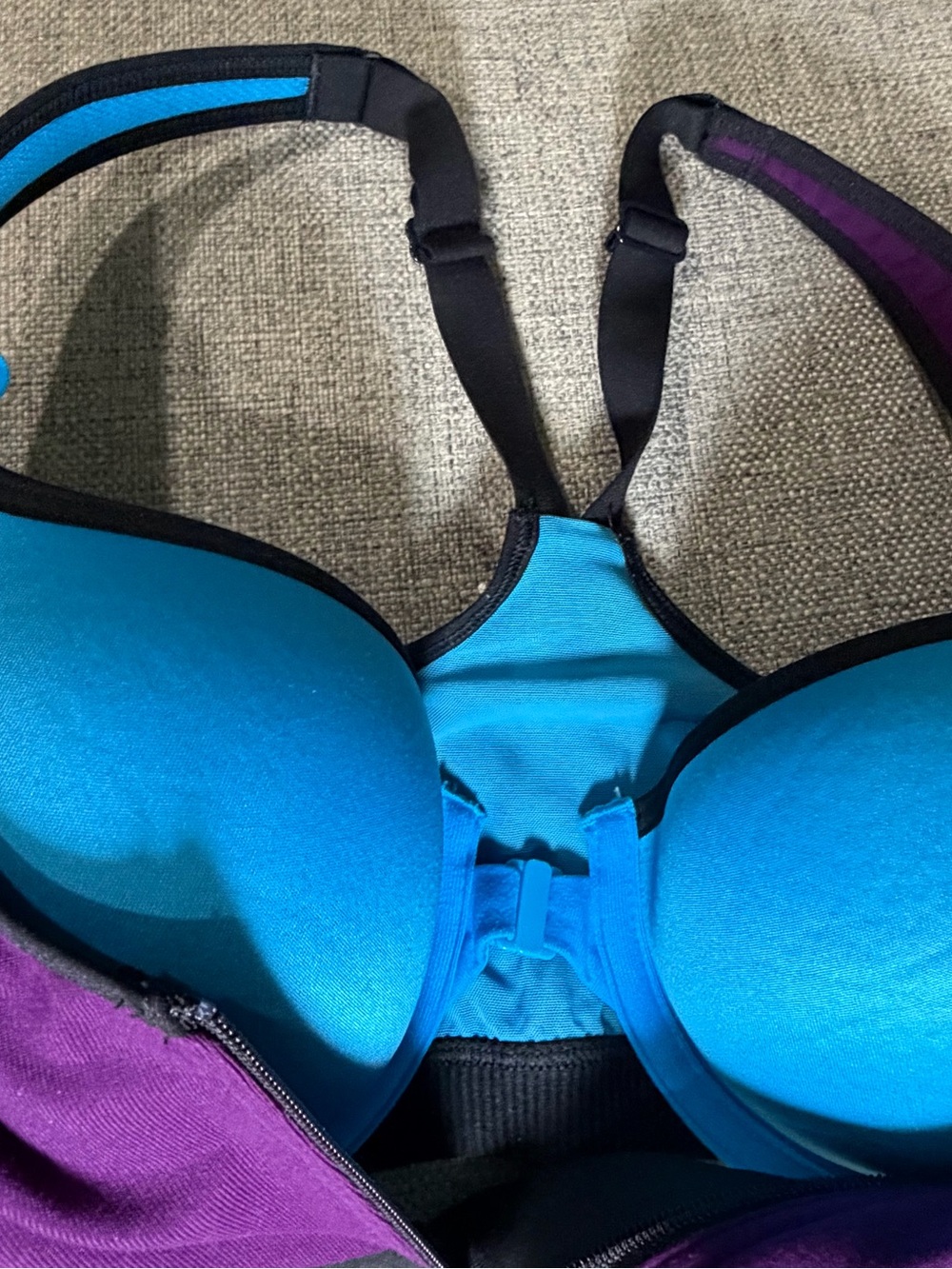 VSX Sport 38C High Support Underwired Zip Front Colorblock Racerback Bra - Picture 6 of 6